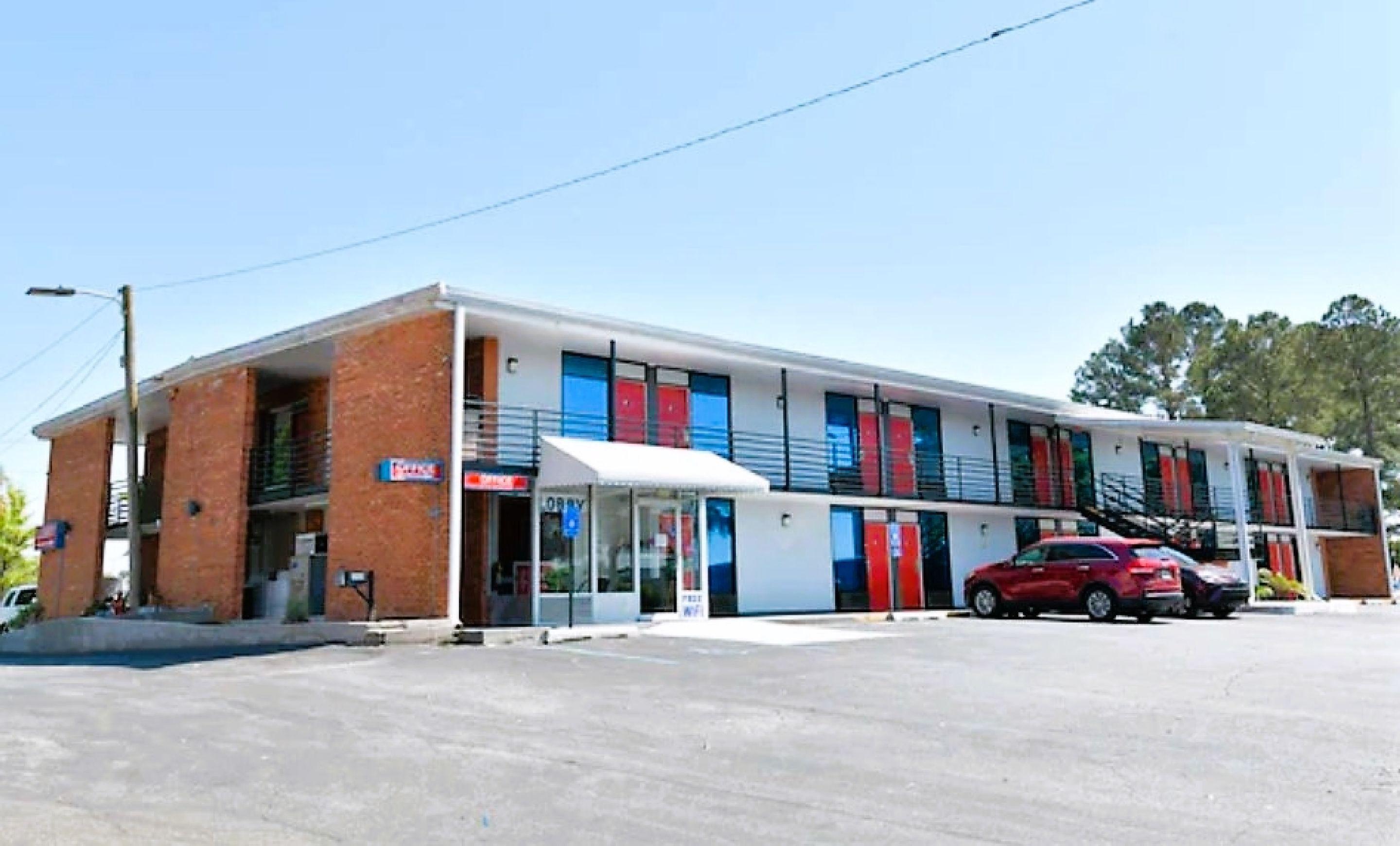 Oyo 格鲁吉亚弗多斯塔i-75酒店 瓦尔多斯塔 外观 照片