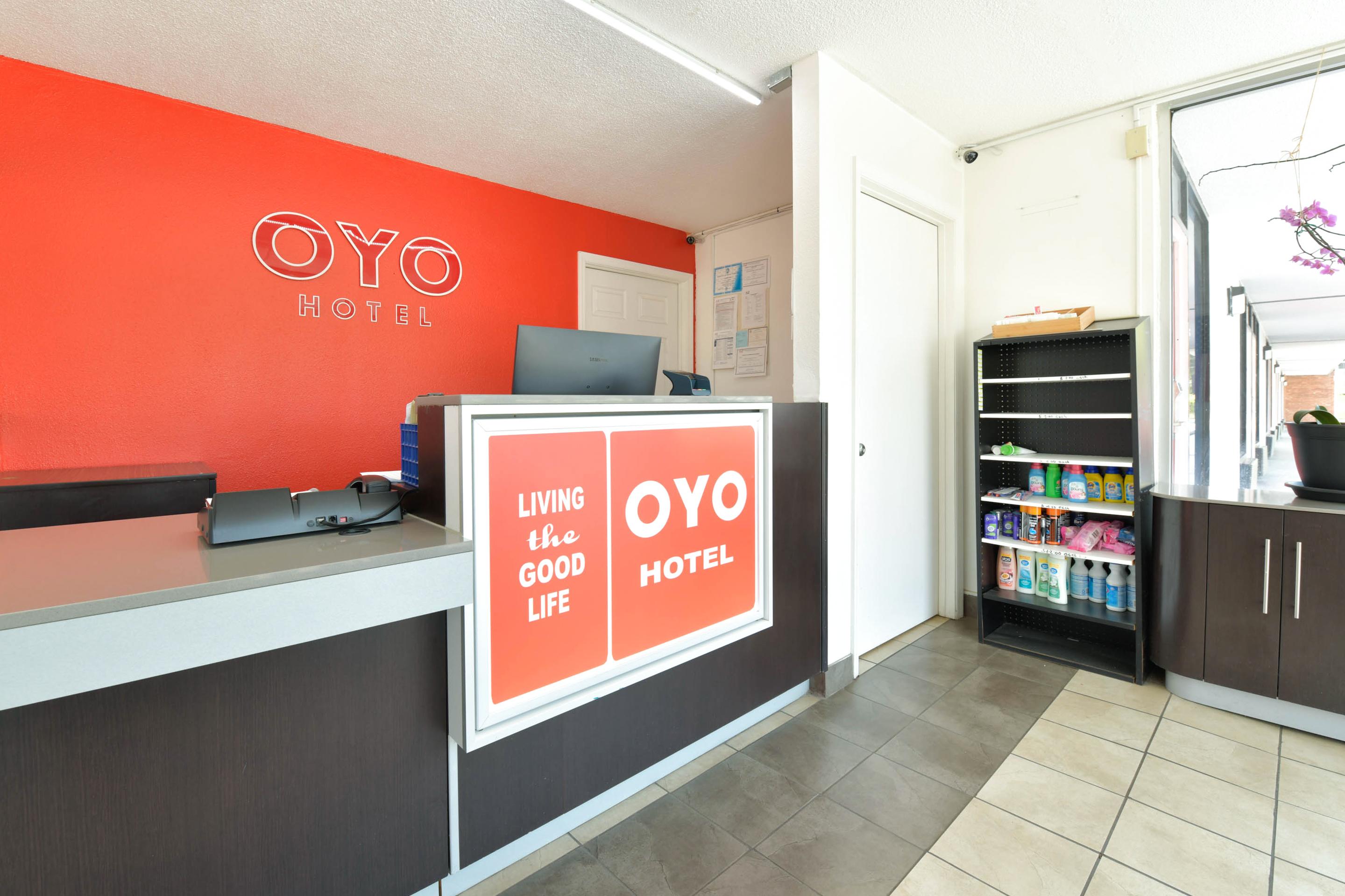 Oyo 格鲁吉亚弗多斯塔i-75酒店 瓦尔多斯塔 外观 照片